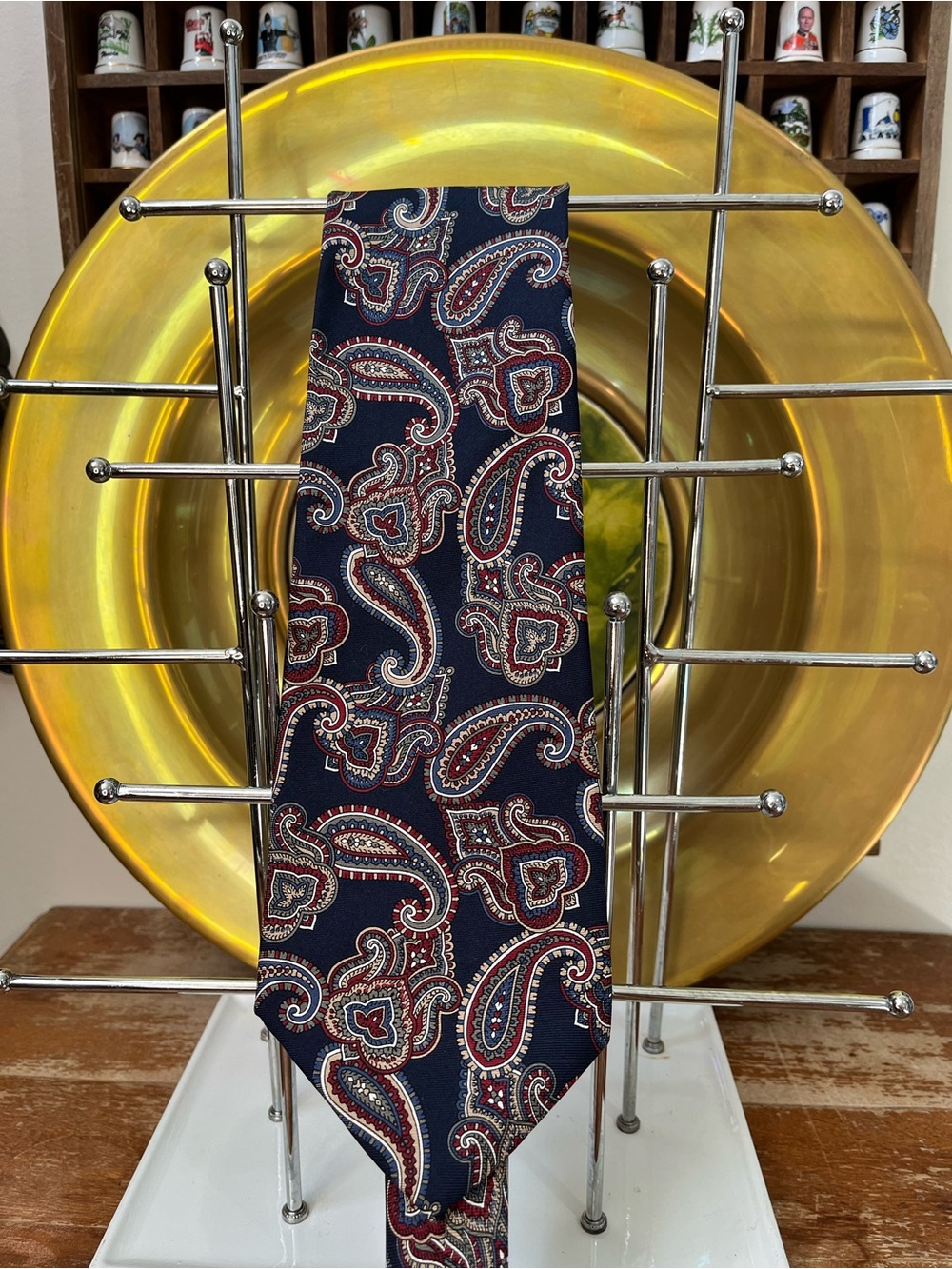 Vintage Men's Navy Paisley Silk Tie - Classic Formal Accessory